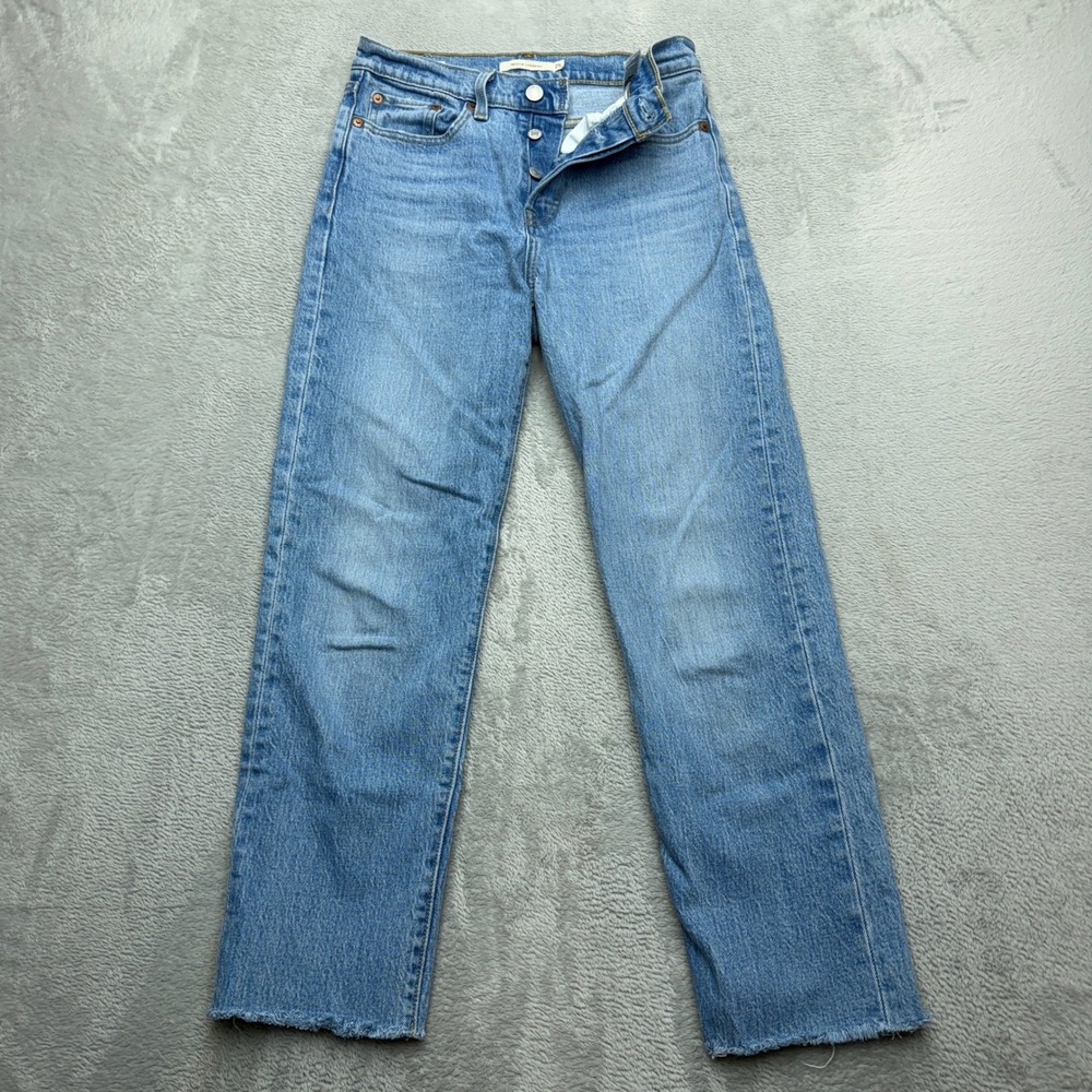 Levi's Premium Wedgie Straight Jeans Womens 25 Light Wash Blue Raw Hem Denim